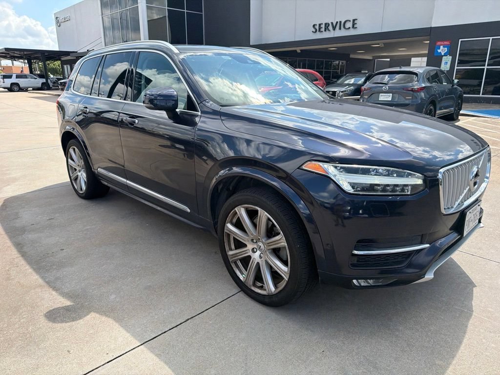 Used 2019 Magic Blue Metallic Volvo T6 Inscription image 7