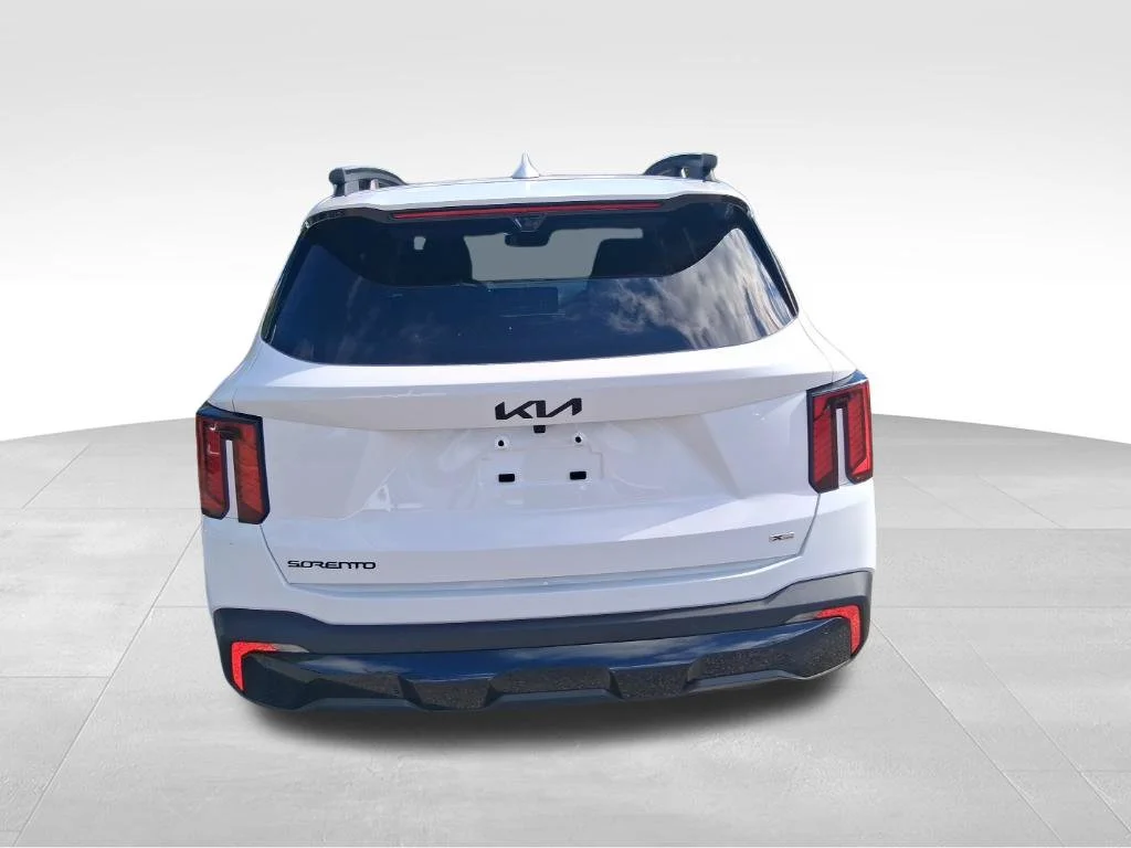 Used 2026 White Kia X-Line SX Prestige image 6