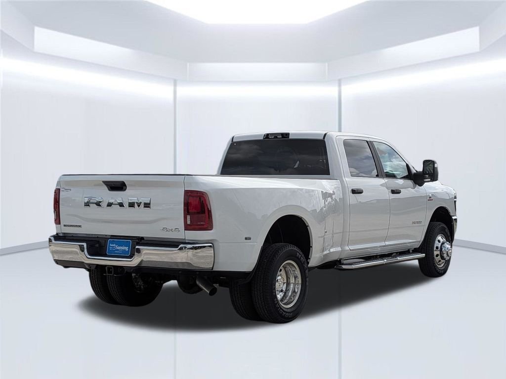 New 2026 Bright White Clear-Coat Exterior Paint RAM Big Horn image 7