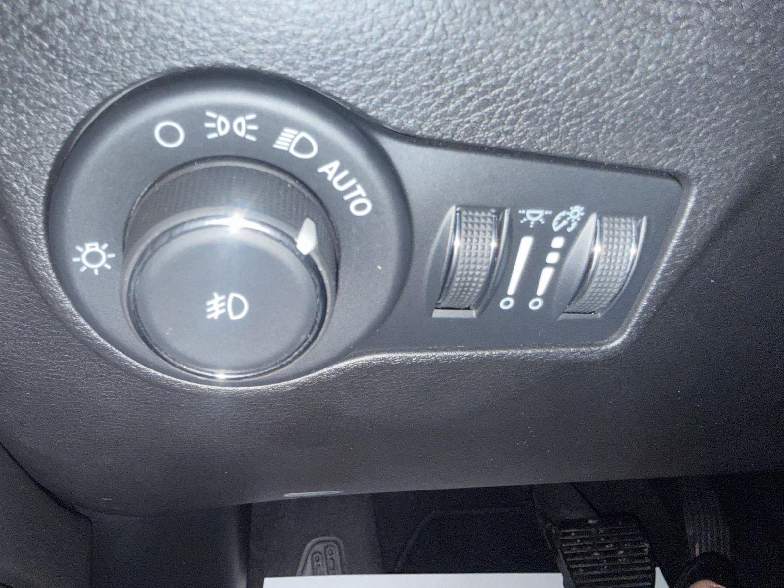 2025 Jeep Compass Limited - Photo 14