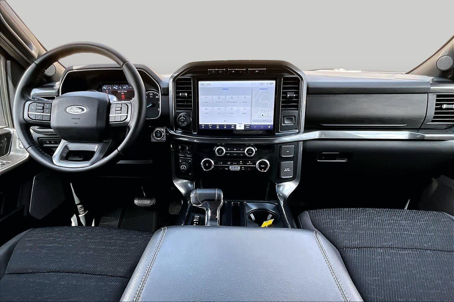 Used 2023 Agate Black Metallic Ford XLT image 16