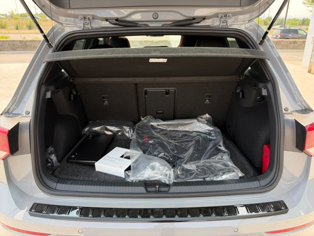New 2026 Moonstone Gray Volkswagen 2.0T SE image 52