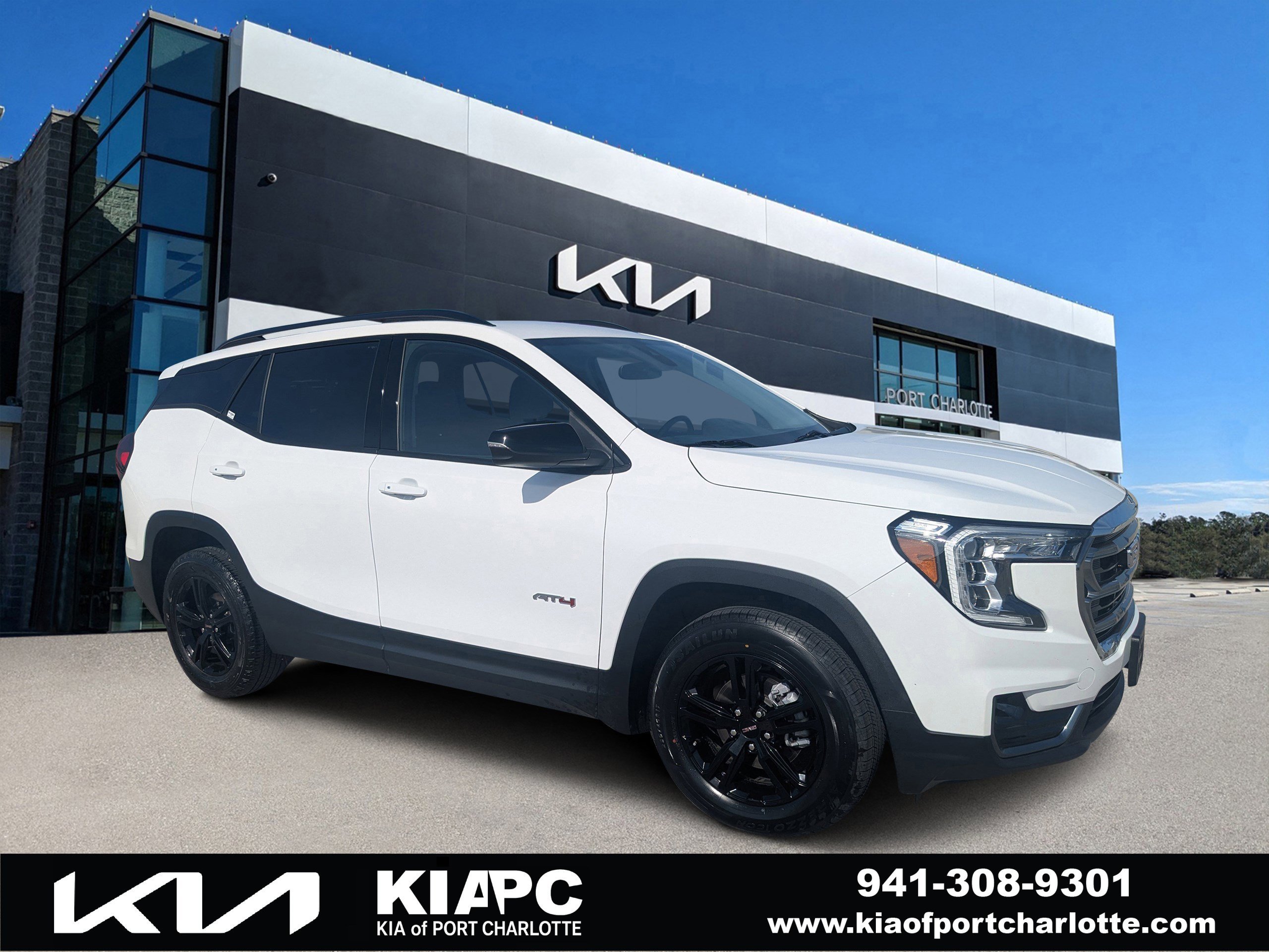 2024 GMC Terrain AT4 AWD's photo
