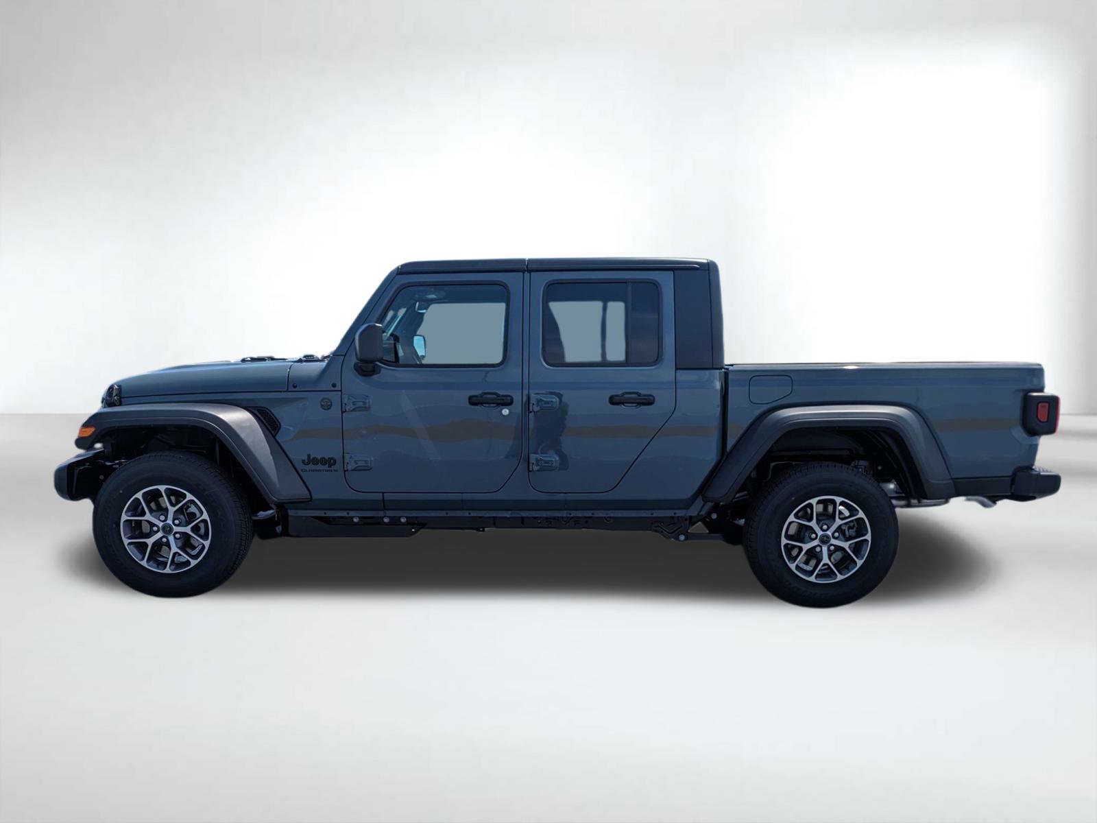 New 2026 Anvil Clear-Coat Exterior Paint Jeep Sport S image 7