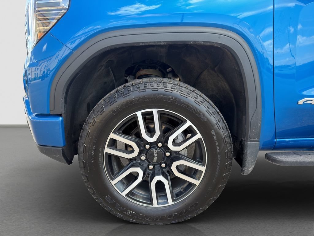 Used 2023 Dynamic Blue Metallic GMC AT4 image 16