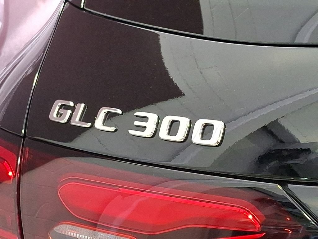 Certified Used 2026 Black Mercedes-Benz GLC 300 image 31