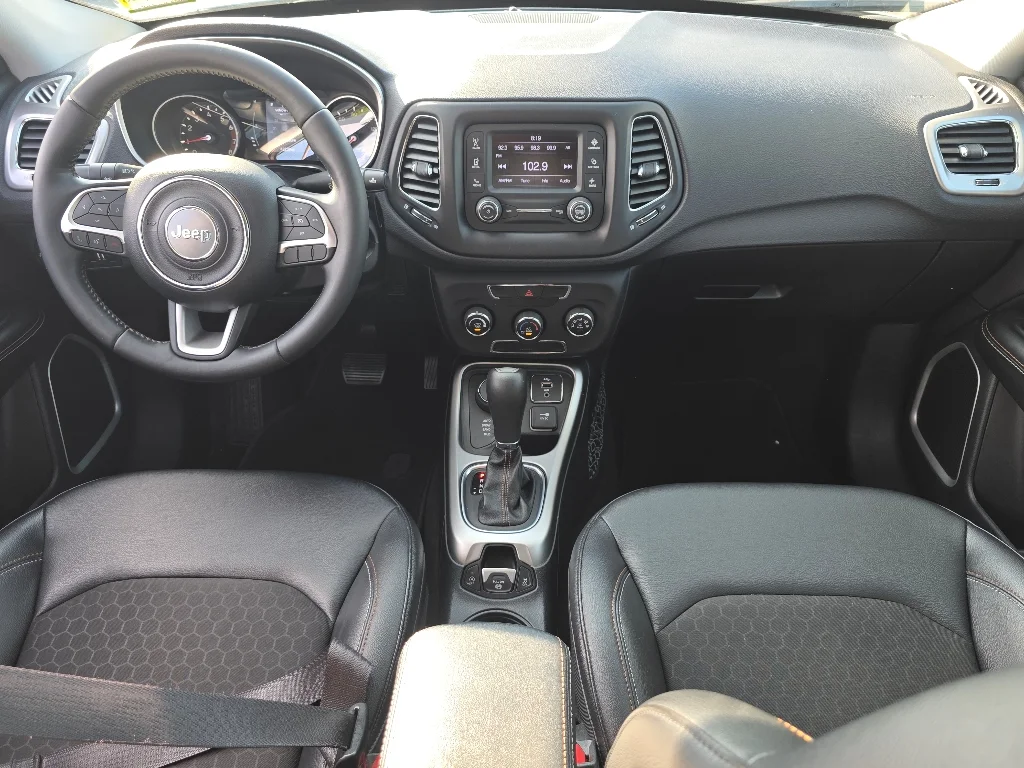 Used 2017 White Clear Coat Jeep Latitude image 2