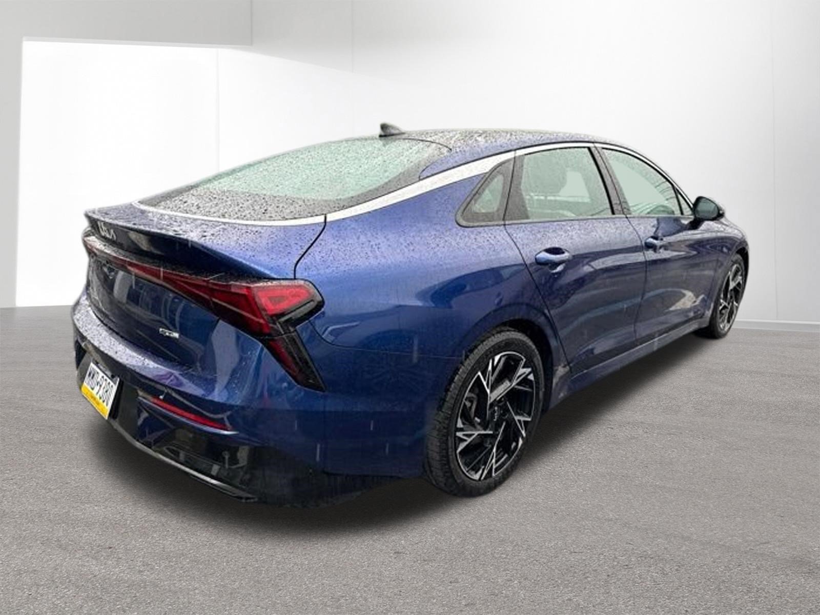 Used 2025 Yacht Blue Kia GT-Line image 30