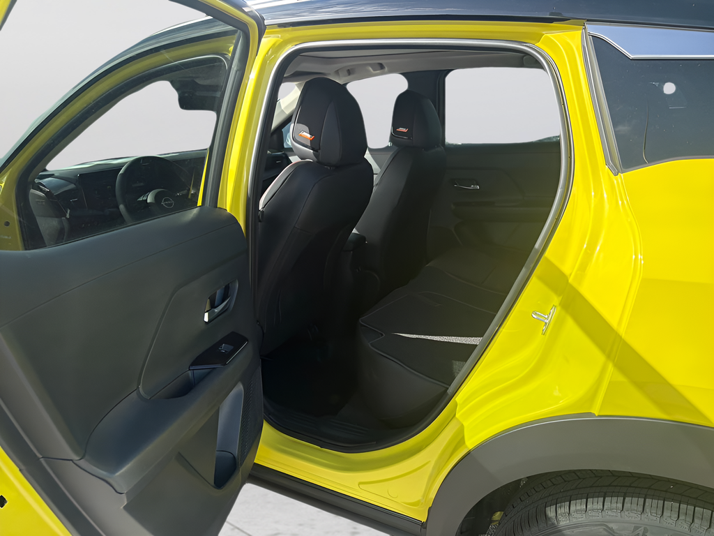 2026 Nissan KICKS SR - Photo 16