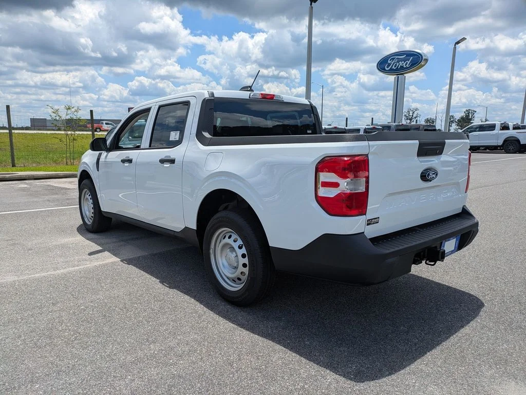 New 2026 Oxford White Ford XL image 6