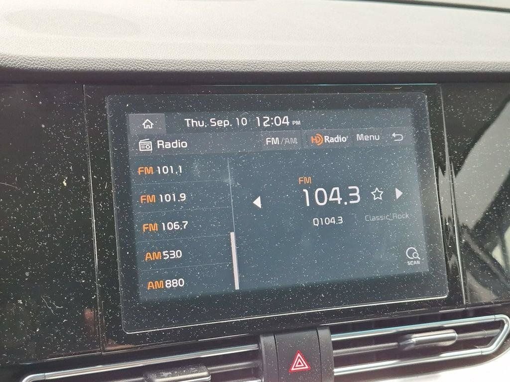 Used 2022 Black Kia LXS image 16