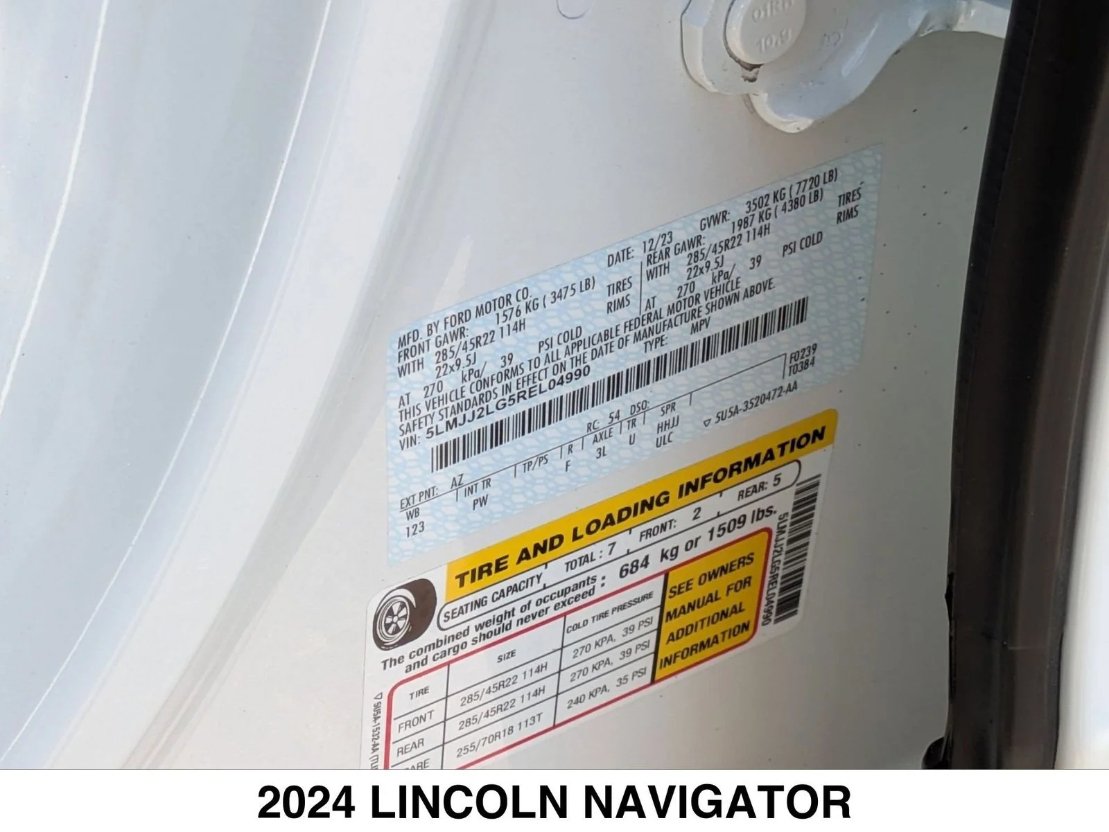 Used 2024 White Lincoln Reserve image 15