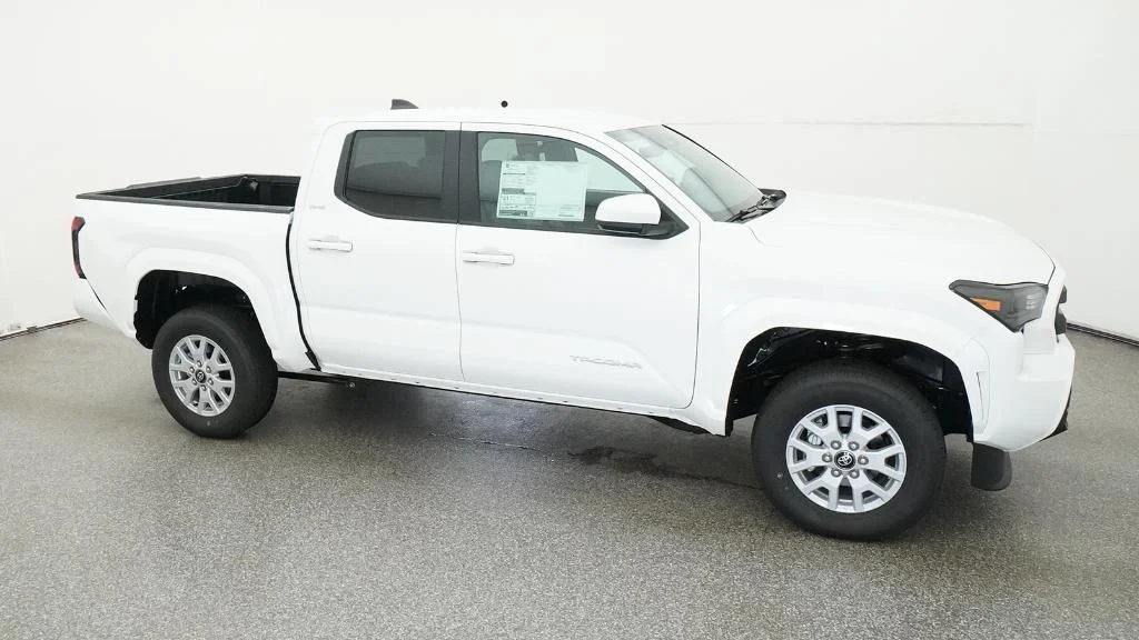 New 2026 Ice Cap Toyota SR5 image 9