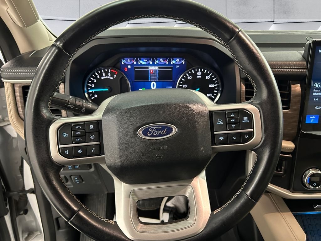 Used 2024 White Ford Limited image 9