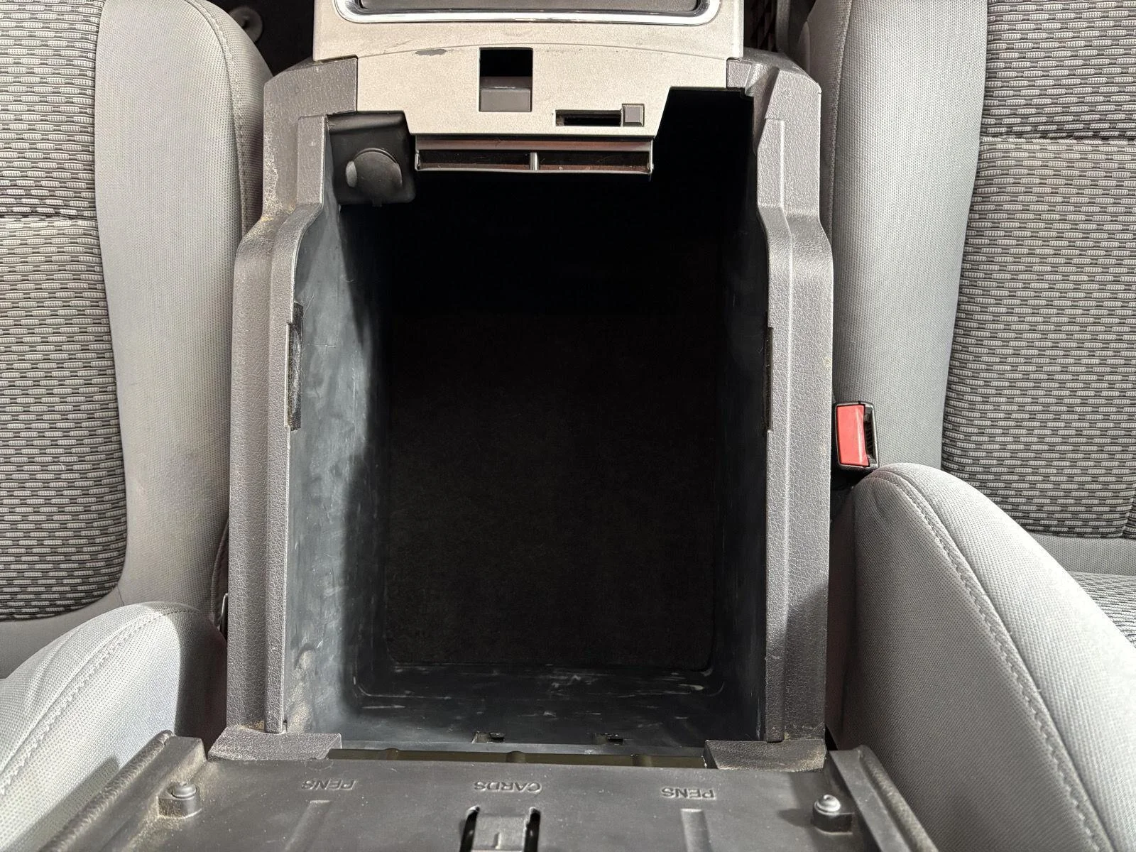 Used 2014 Sterling Gray Metallic Ford XLT image 33