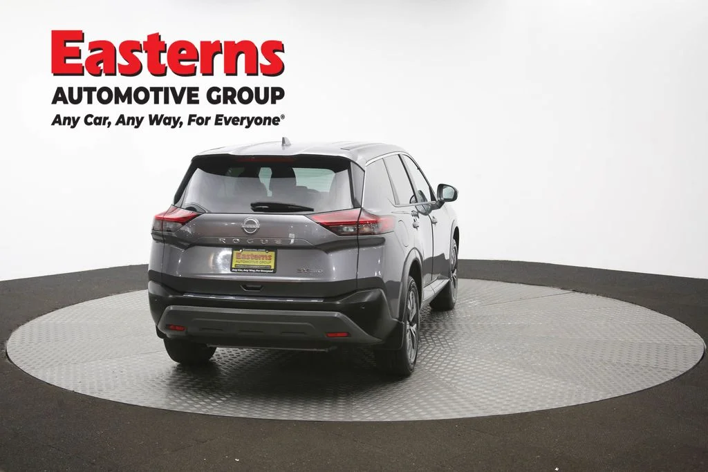 Used 2023 Gray Nissan SV image 40