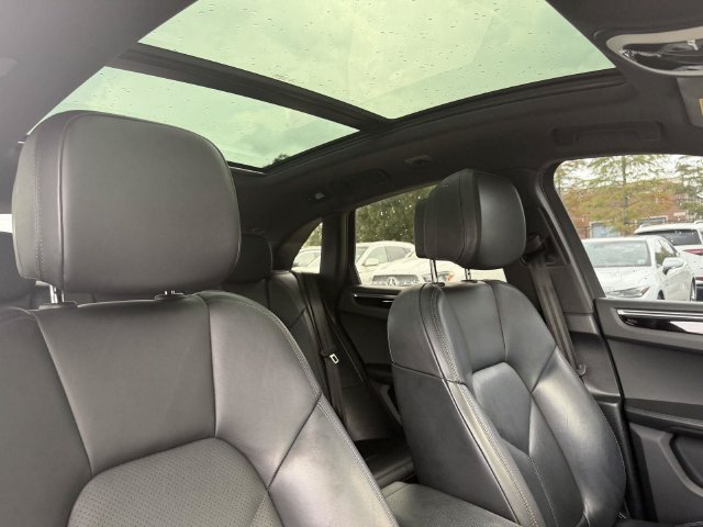 Used 2020 Black Porsche Base image 29