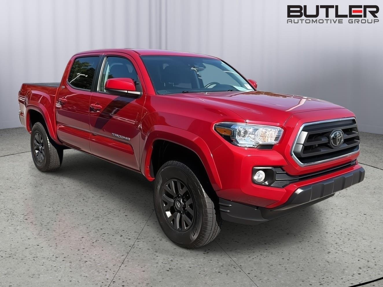 Used 2023 RED Toyota SR5 image 8