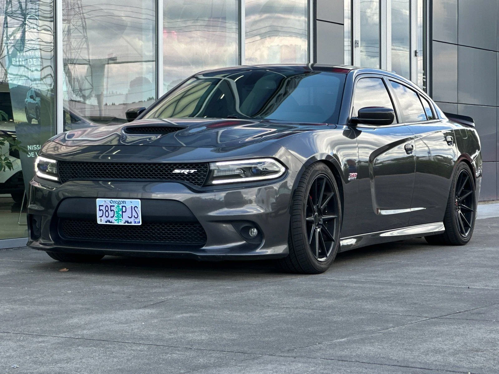 Used 2017 Granite Crystal Metallic Clearcoat Dodge R/T Scat Pack image 7