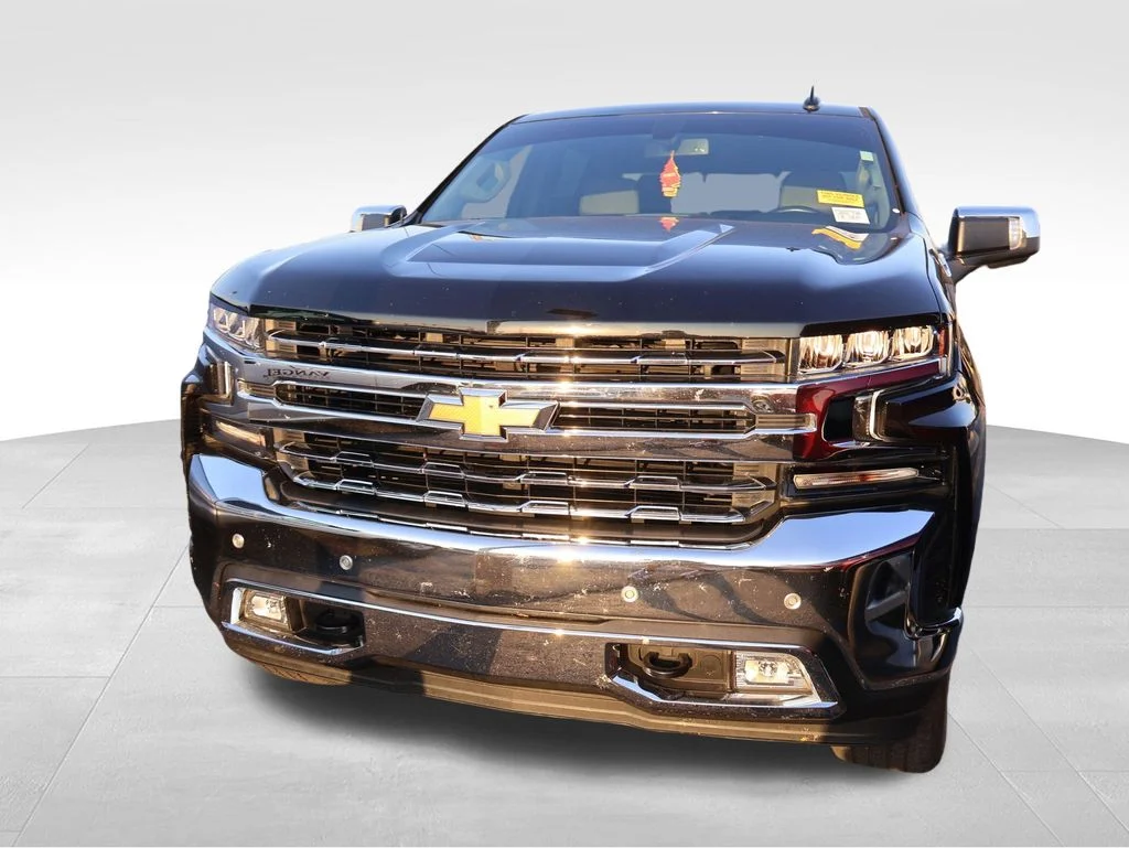 Used 2019 Black Chevrolet LTZ image 3