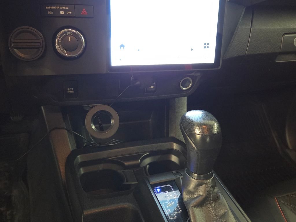 Used 2018 Black Toyota SR image 27