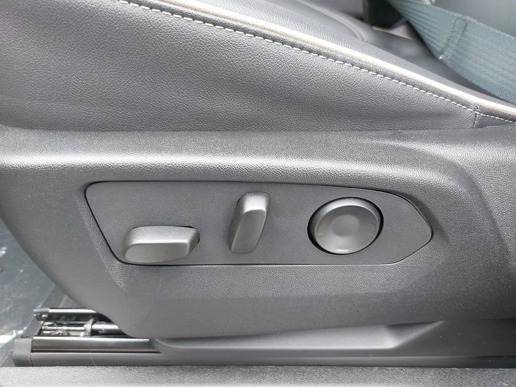 2025 Chevrolet Suburban Premier - Photo 26