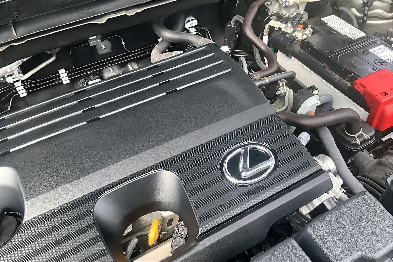 Used 2025 Atomic Silver Lexus Premium image 32