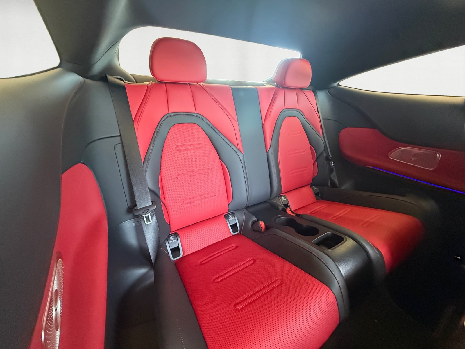 New 2027 MANUFAKTUR Patagonia Red Metallic Mercedes-Benz AMG® CLE 53 4MATIC+ Coupe image 18