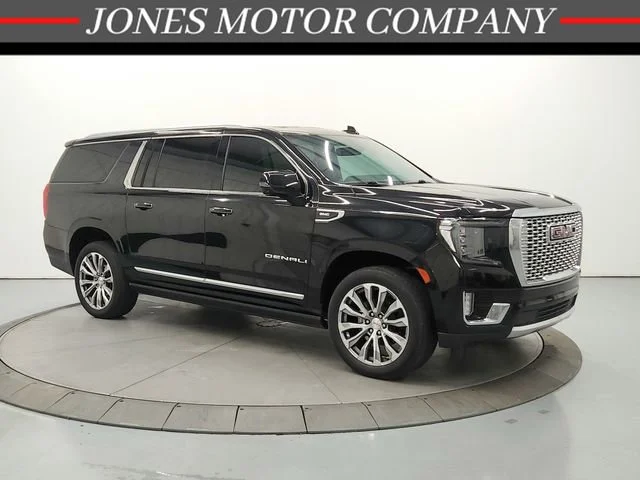 2022 GMC Yukon Denali 2WD's photo
