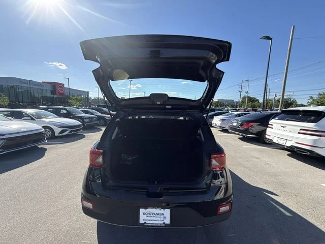 Used 2023 Black Hyundai SEL image 23