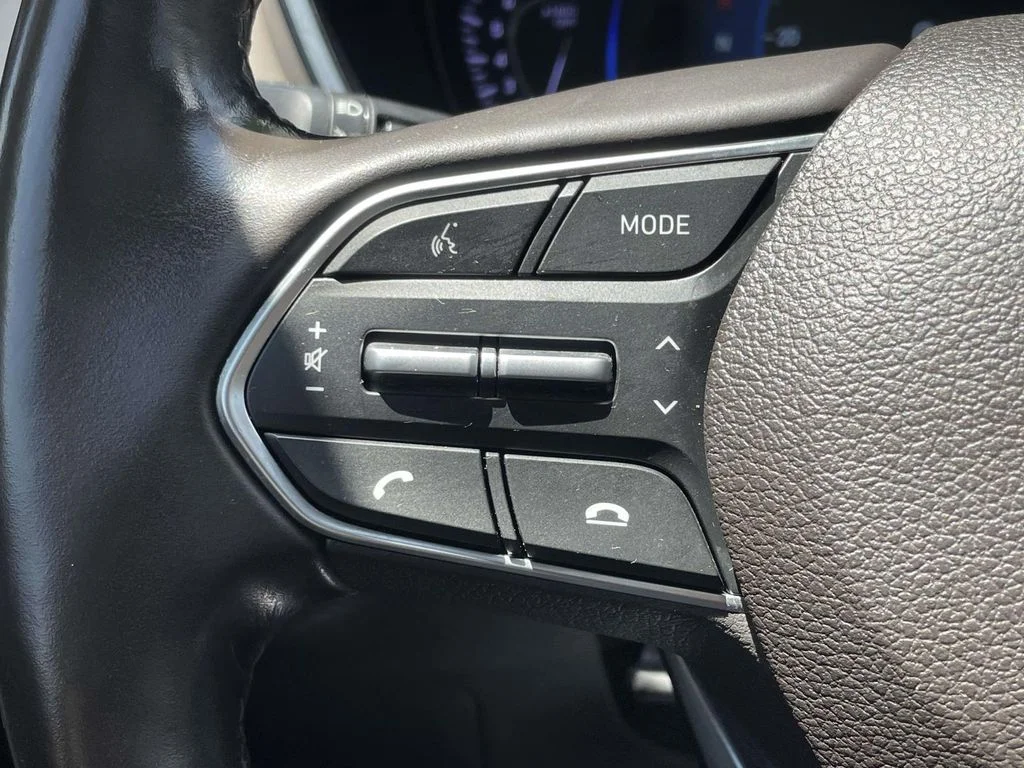 Used 2020 Blue Hyundai Limited image 21