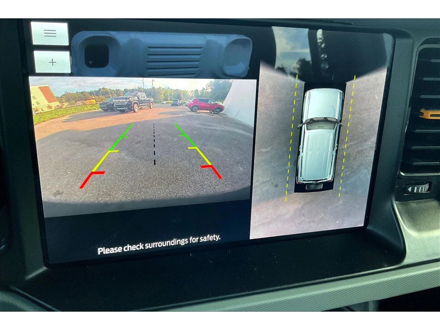 Used 2023  Ford Base image 14