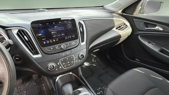 Used 2025 Black Chevrolet LT image 24