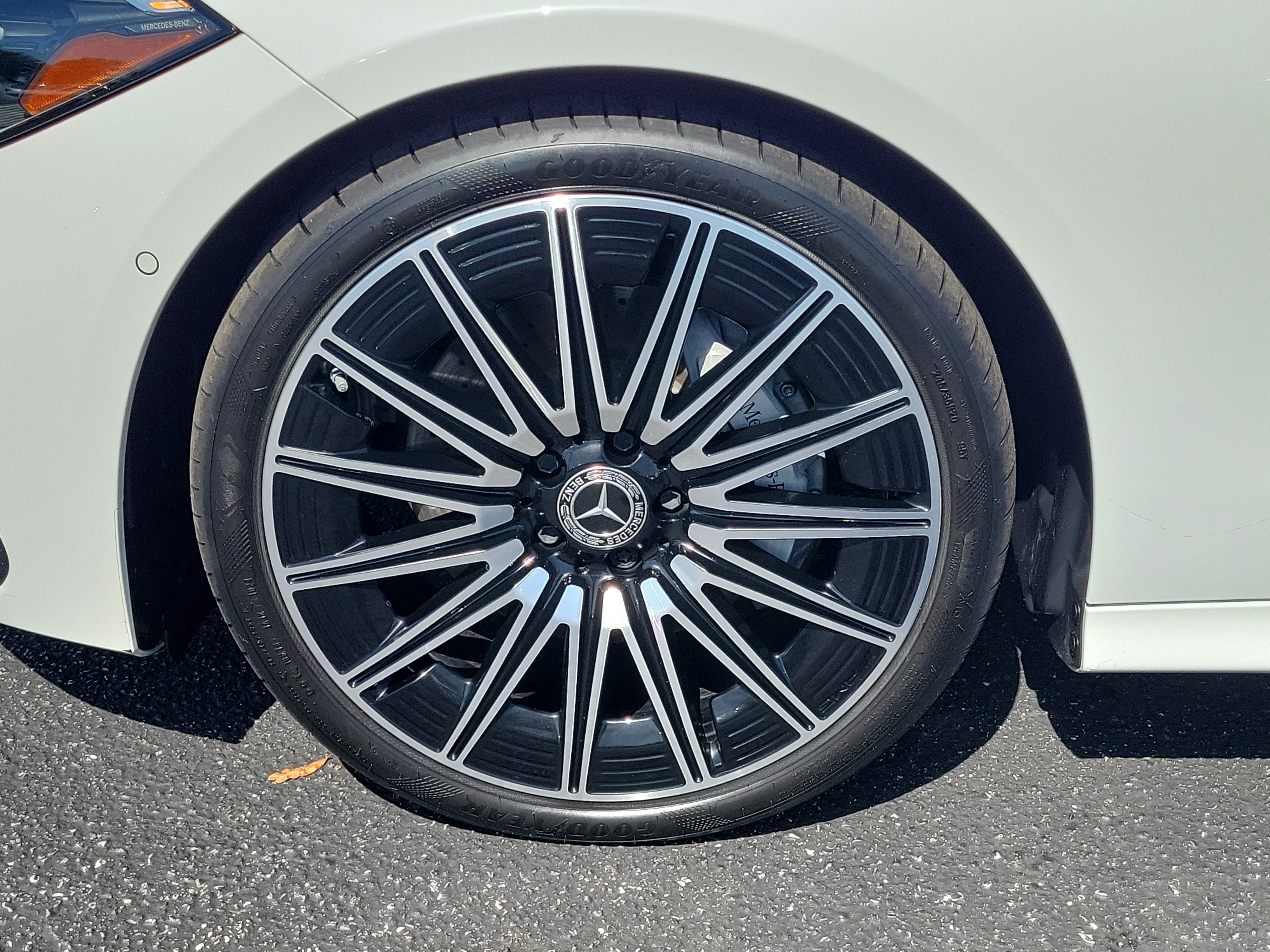 Used 2024 White Mercedes-Benz CLE 300 image 30