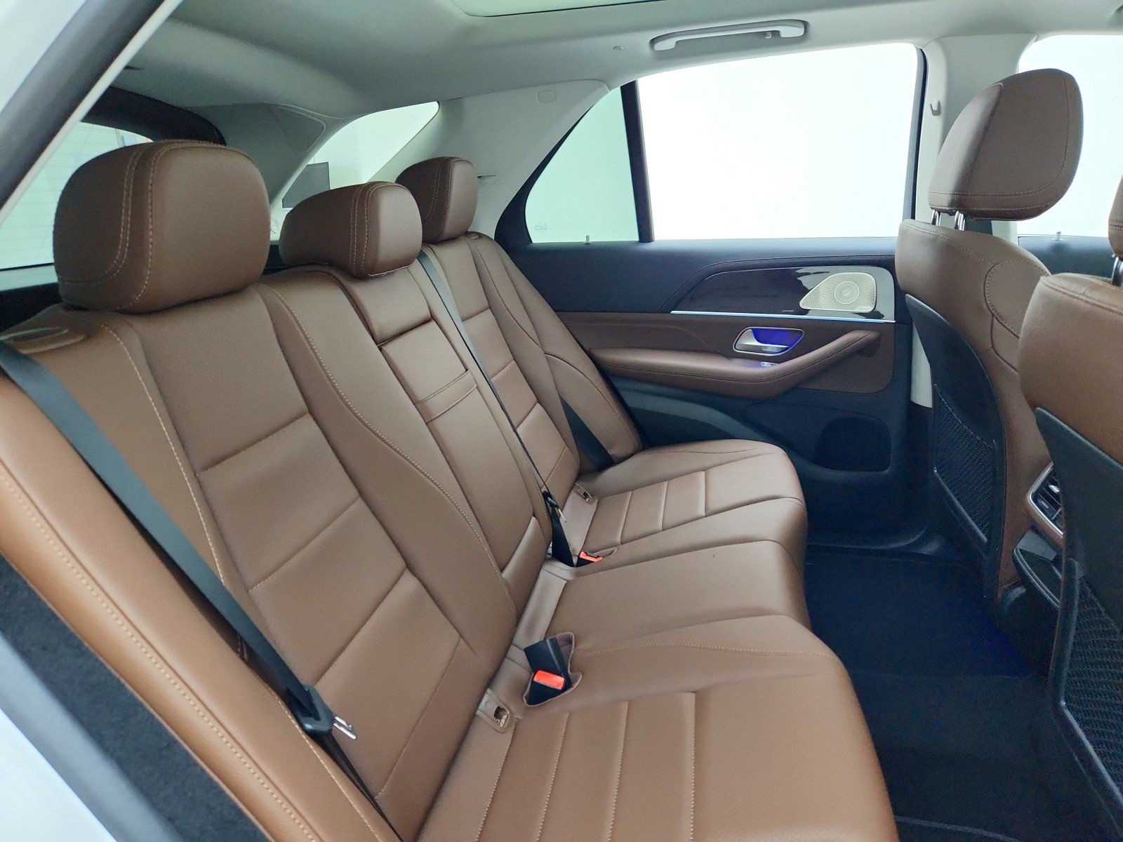 New 2026 MANUFAKTUR Moonlight White Metallic Mercedes-Benz GLE 350 4MATIC® SUV image 21