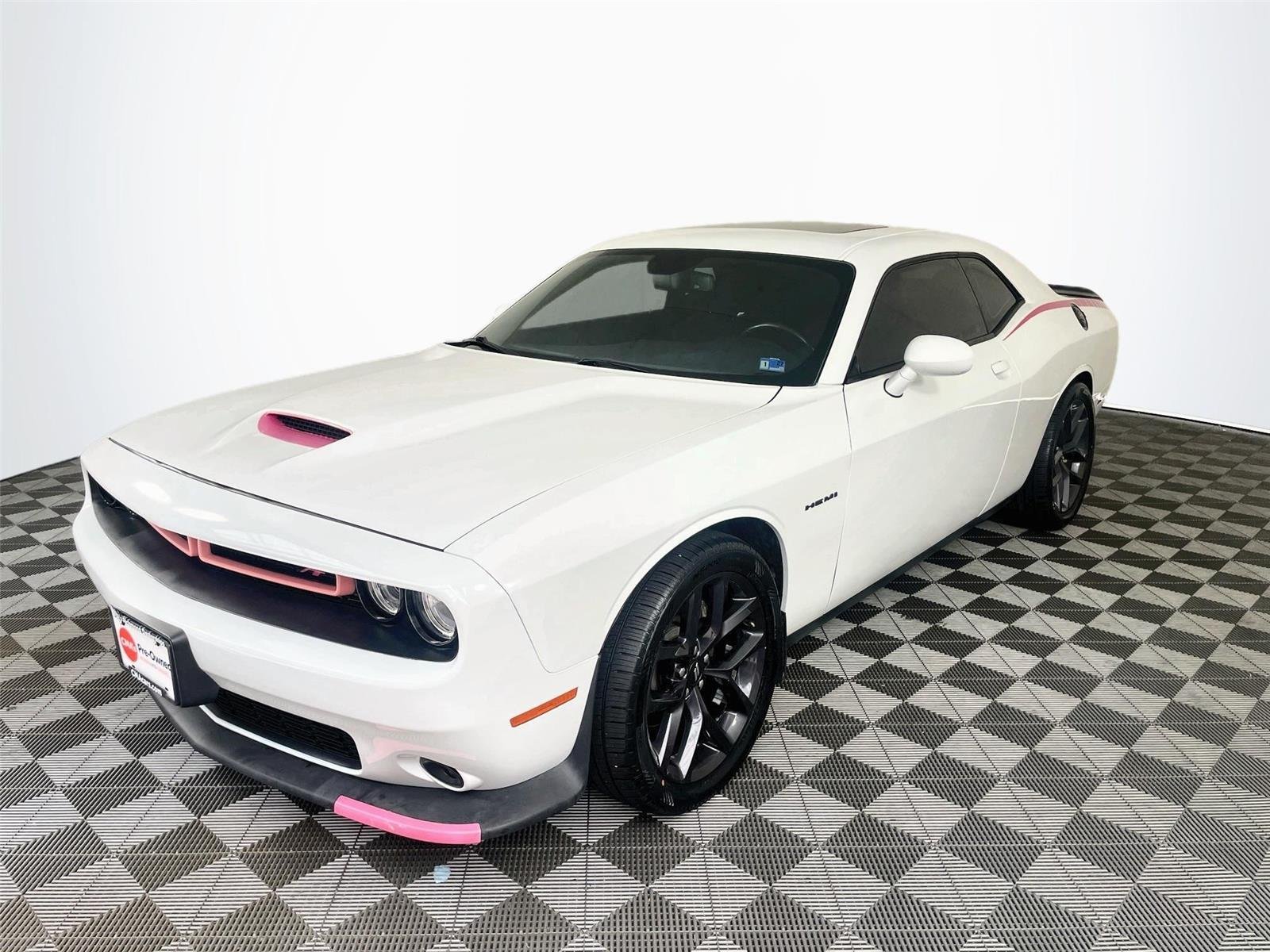 Used 2020 White Knuckle Clearcoat Dodge R/T image 3