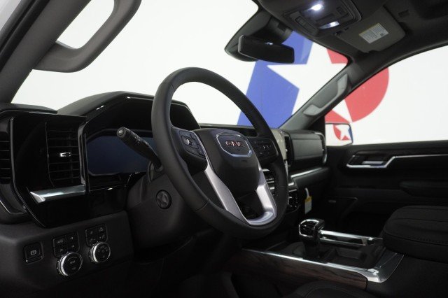 2026 GMC Sierra 1500 SLT - Photo 22