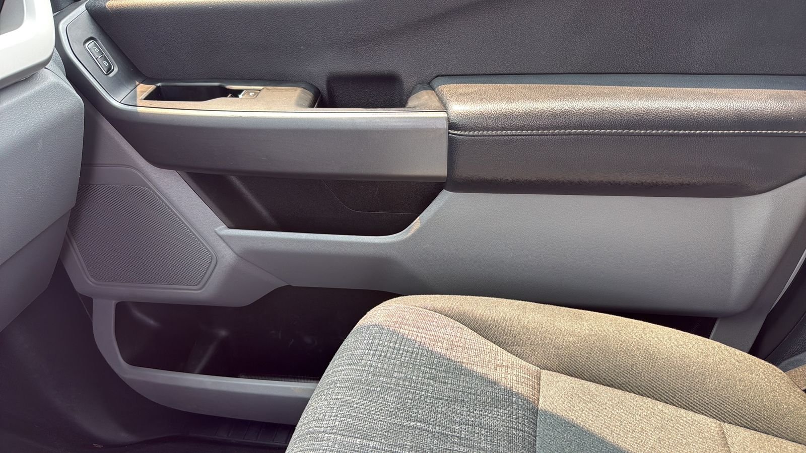 Used 2025 White Ford XLT image 22