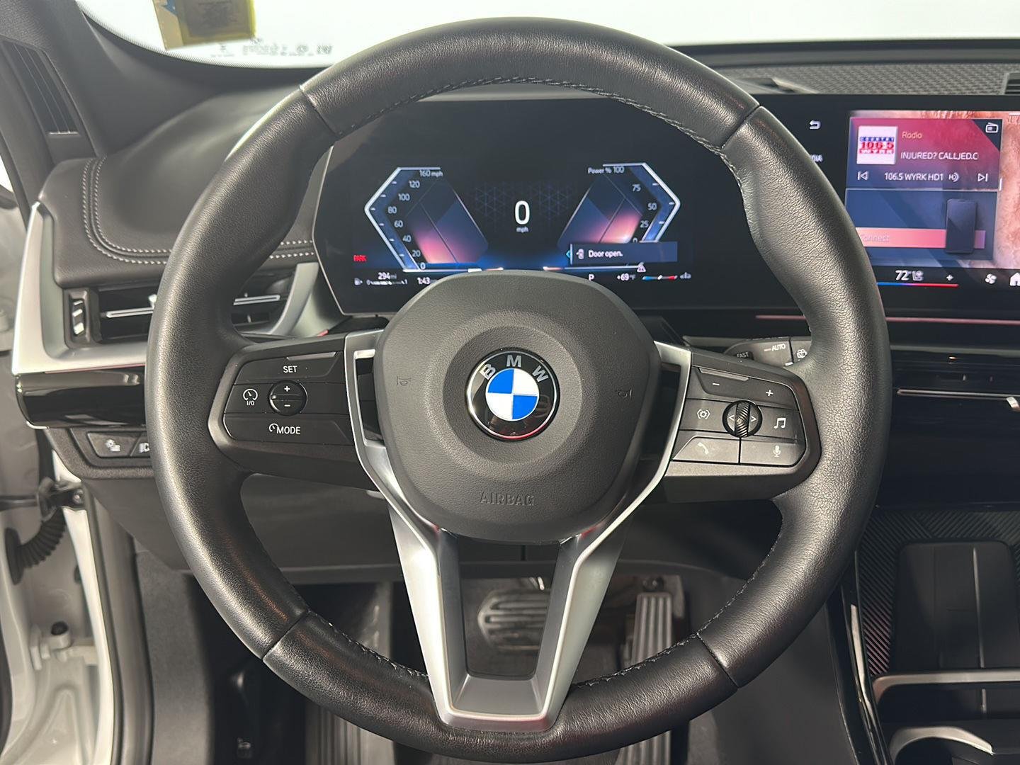 Used 2025 Mineral White Metallic BMW xDrive28i image 10