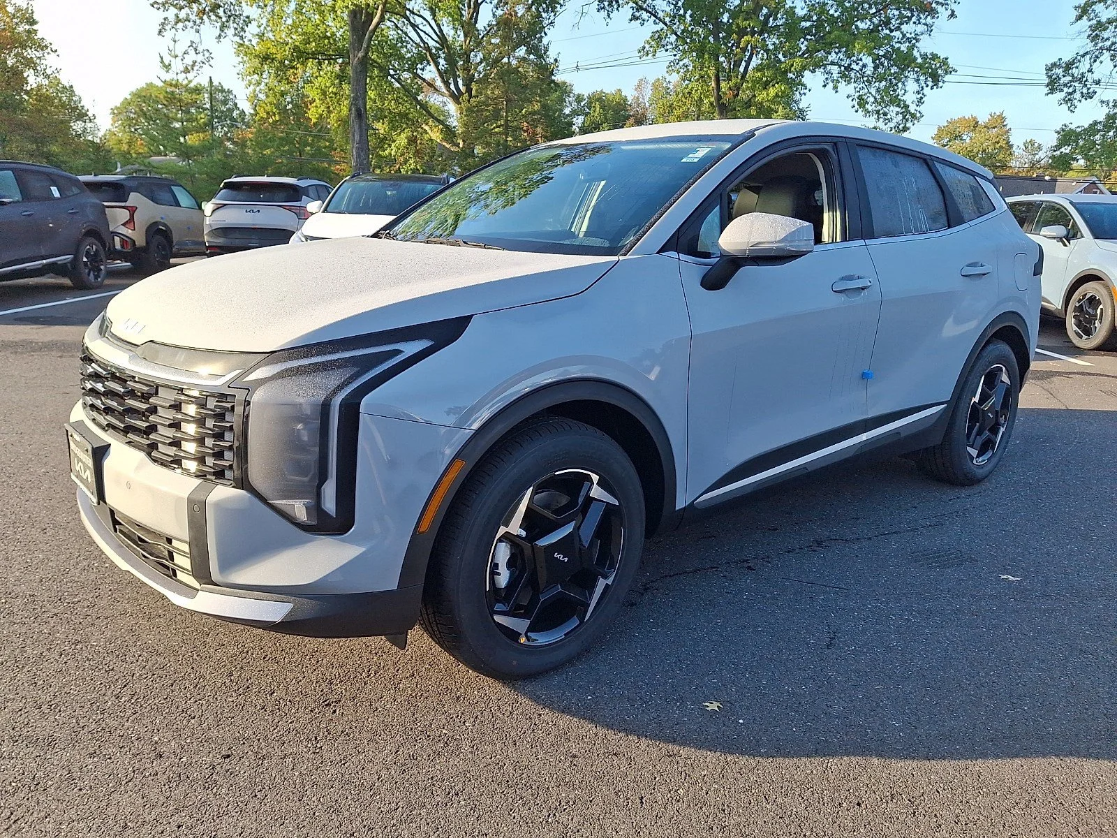 New 2027 Wolf Gray Kia EX image 3