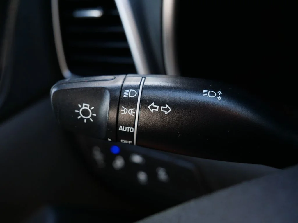 Used 2020 Red Hyundai Value image 19