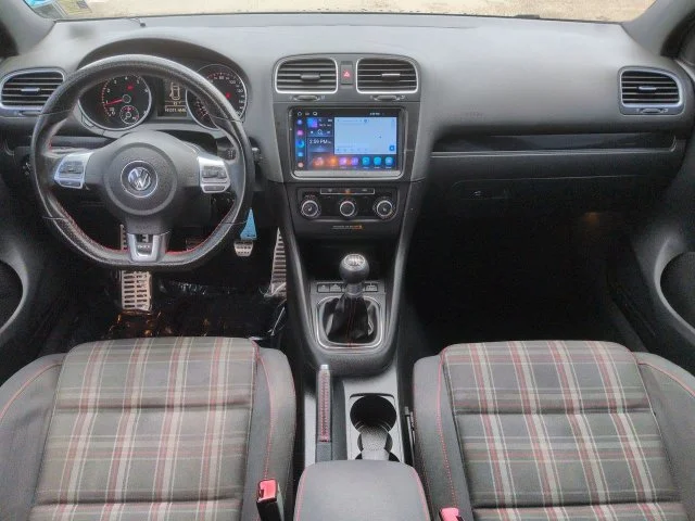 Used 2014 Black Volkswagen  image 15