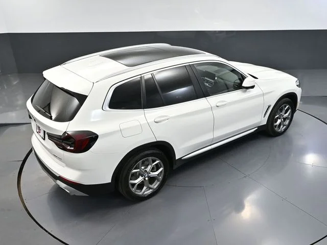Used 2023 White BMW xDrive30i image 59