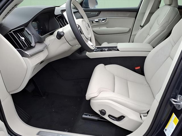 2026 Volvo XC90 Ultra - Photo 14
