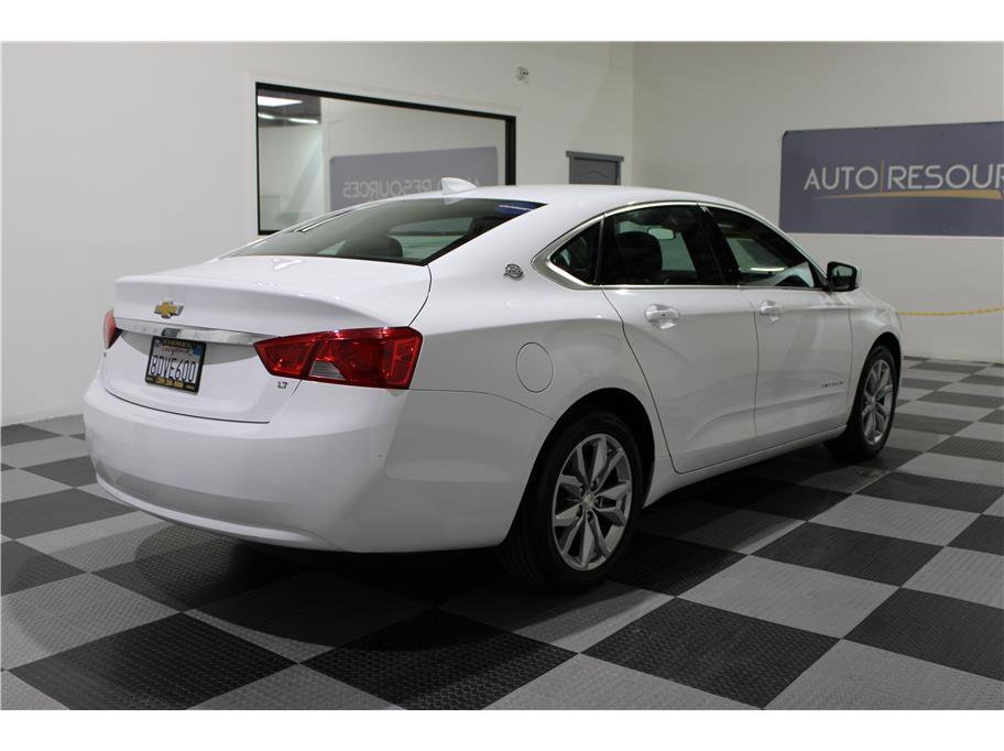 2018 Chevrolet Impala 1LT photo 4