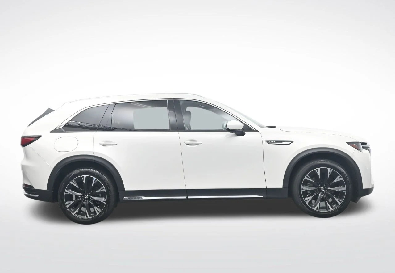 Used 2024 White Mazda Premium Plus image 4