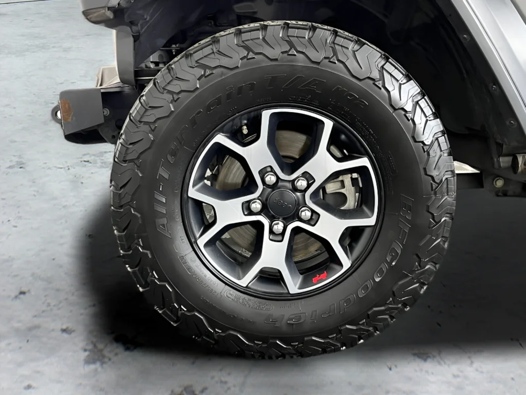 Used 2021 Gray Jeep Unlimited Rubicon image 25