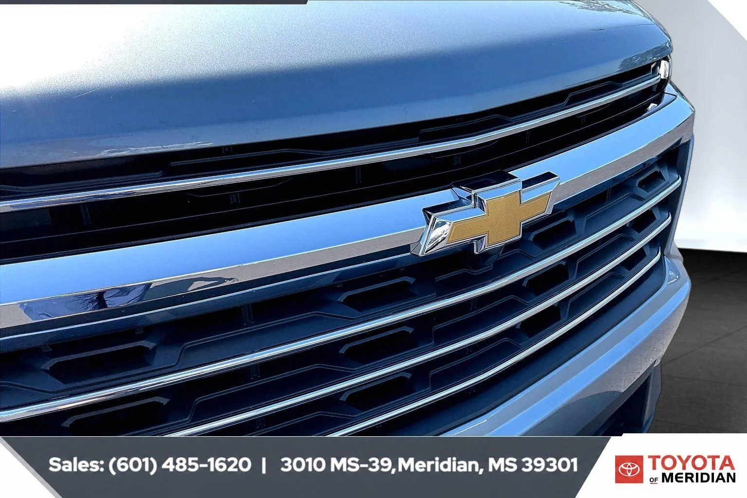 Used 2026 Sterling Gray Metallic Chevrolet FWD LT image 22
