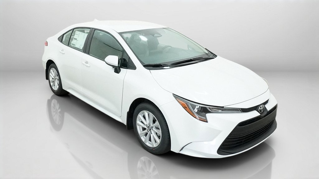 New 2027 Wind Chill Pearl Toyota LE image 5