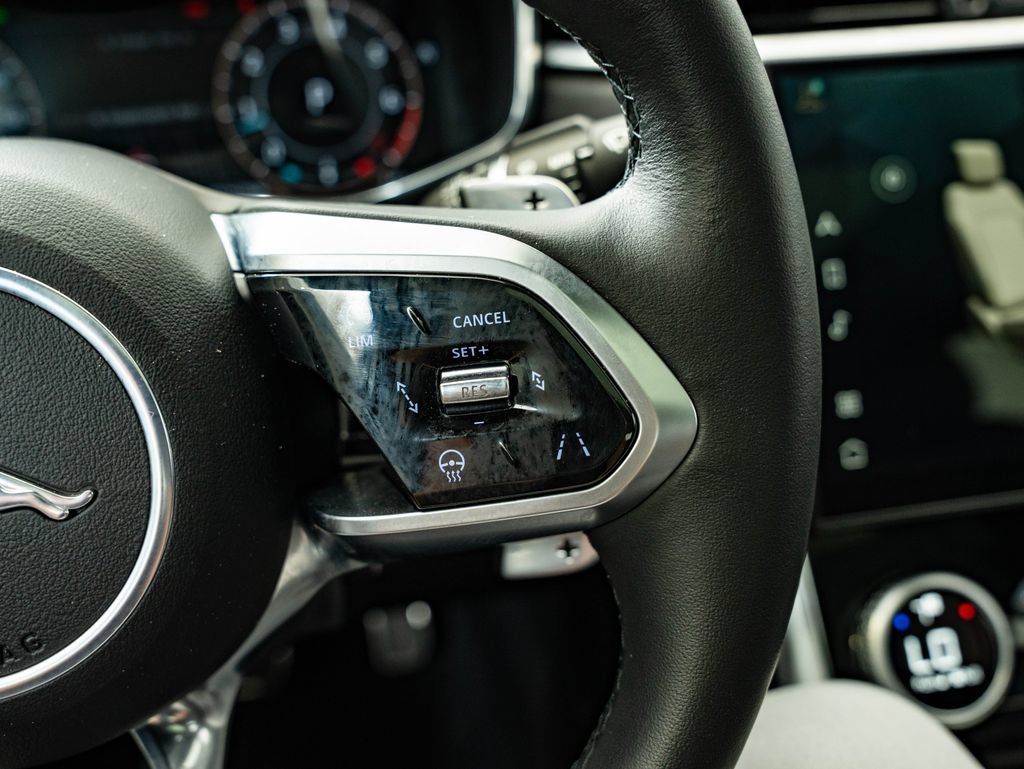 2024 Jaguar XF R-Dynamic SE - Photo 27